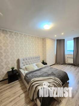 1-к квартира, посуточно, 42м2, 13/16 этаж