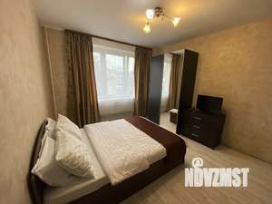 1-к квартира, посуточно, 38м2, 5/15 этаж