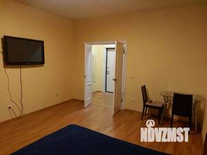 1-к квартира, посуточно, 42м2, 15/18 этаж