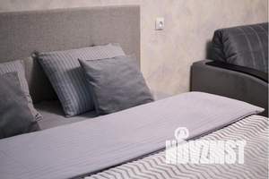 1-к квартира, посуточно, 40м2, 9/9 этаж