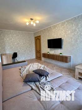 2-к квартира, посуточно, 45м2, 5/6 этаж