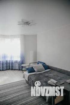 2-к квартира, посуточно, 56м2, 3/15 этаж