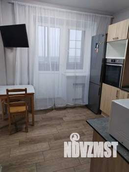 Студия квартира, посуточно, 41м2, 9/23 этаж