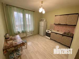 1-к квартира, посуточно, 38м2, 5/15 этаж