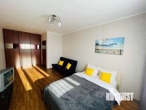 1-к квартира, посуточно, 40м2, 1/1 этаж