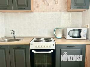 1-к квартира, посуточно, 38м2, 3/17 этаж