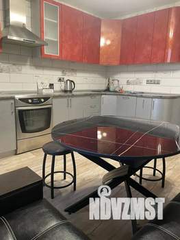 1-к квартира, посуточно, 38м2, 7/18 этаж