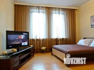 1-к квартира, посуточно, 40м2, 8/17 этаж
