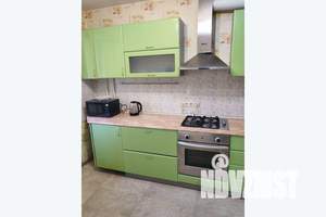 1-к квартира, посуточно, 42м2, 5/5 этаж