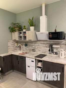 Студия квартира, посуточно, 25м2, 1/18 этаж