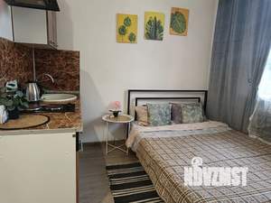 Студия квартира, посуточно, 14м2, 1/5 этаж