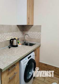 Студия квартира, посуточно, 12м2, 1/9 этаж