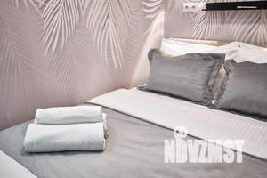 1-к квартира, посуточно, 12м2, 2/5 этаж