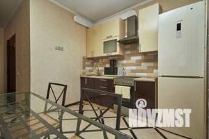 1-к квартира, посуточно, 41м2, 15/18 этаж