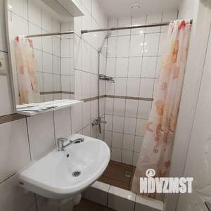 Студия квартира, посуточно, 25м2, 1/5 этаж