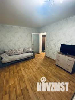 1-к квартира, посуточно, 38м2, 2/9 этаж