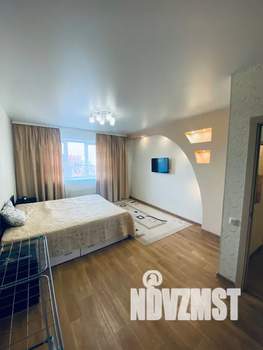 1-к квартира, посуточно, 42м2, 2/20 этаж