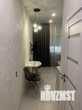 Студия квартира, посуточно, 25м2, 1/18 этаж