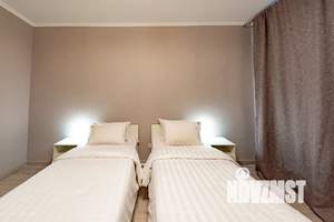 1-к квартира, посуточно, 38м2, 8/16 этаж