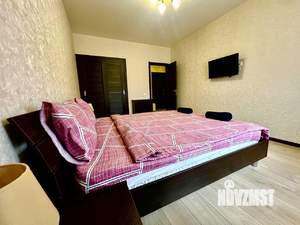 1-к квартира, посуточно, 40м2, 2/10 этаж