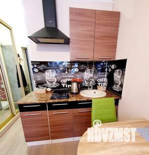 Студия квартира, посуточно, 17м2, 1/5 этаж