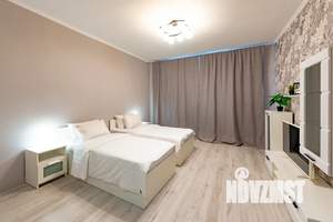 1-к квартира, посуточно, 38м2, 8/16 этаж