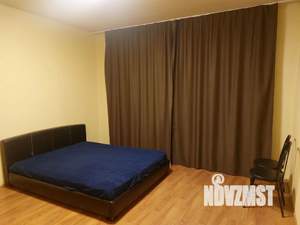 1-к квартира, посуточно, 42м2, 15/18 этаж