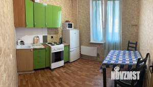 1-к квартира, посуточно, 42м2, 8/17 этаж