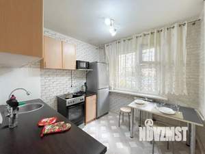 1-к квартира, посуточно, 35м2, 1/15 этаж