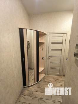 Студия квартира, посуточно, 25м2, 1/18 этаж