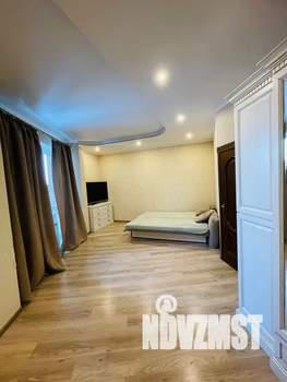 4-к квартира, посуточно, 112м2, 3/25 этаж