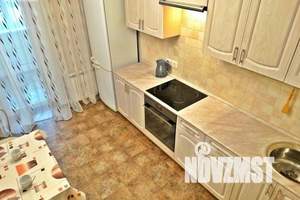 1-к квартира, посуточно, 44м2, 2/22 этаж