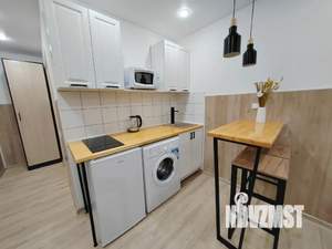 Студия квартира, посуточно, 20м2, 1/15 этаж