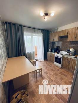 1-к квартира, посуточно, 50м2, 3/18 этаж