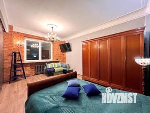 1-к квартира, посуточно, 37м2, 2/4 этаж