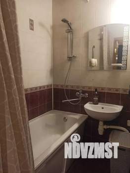 1-к квартира, посуточно, 42м2, 4/17 этаж