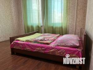 1-к квартира, посуточно, 42м2, 8/17 этаж