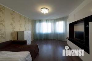 1-к квартира, посуточно, 50м2, 1/1 этаж