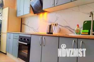 1-к квартира, посуточно, 50м2, 2/17 этаж