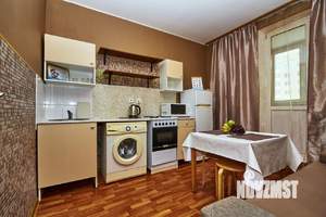 1-к квартира, посуточно, 38м2, 1/1 этаж