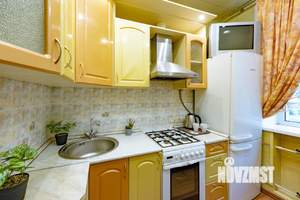 1-к квартира, посуточно, 32м2, 2/4 этаж