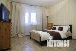 1-к квартира, посуточно, 37м2, 15/17 этаж