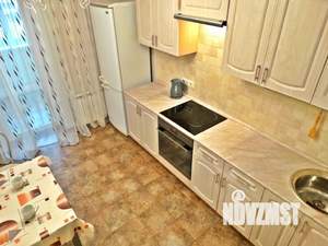 1-к квартира, посуточно, 38м2, 2/17 этаж