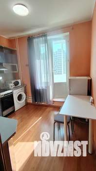 1-к квартира, посуточно, 38м2, 10/17 этаж