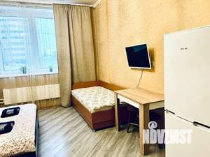Студия квартира, посуточно, 25м2, 1/18 этаж