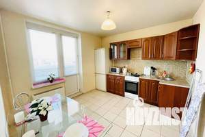 1-к квартира, посуточно, 40м2, 15/16 этаж