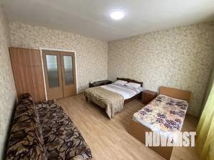 2-к квартира, посуточно, 56м2, 1/17 этаж