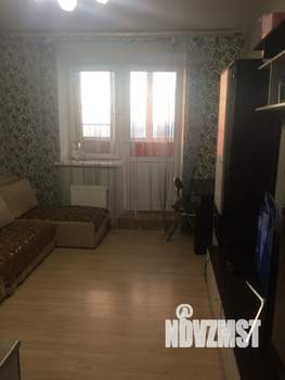Студия квартира, посуточно, 28м2, 14/23 этаж