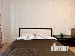 1-к квартира, посуточно, 38м2, 3/17 этаж