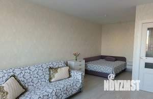 1-к квартира, посуточно, 42м2, 7/15 этаж